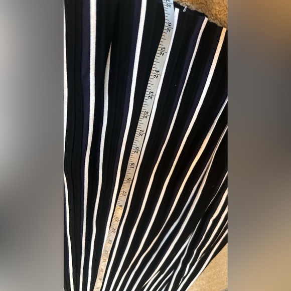 MaxMara Striped Pattern Knit Skirt - Picture 10 of 13